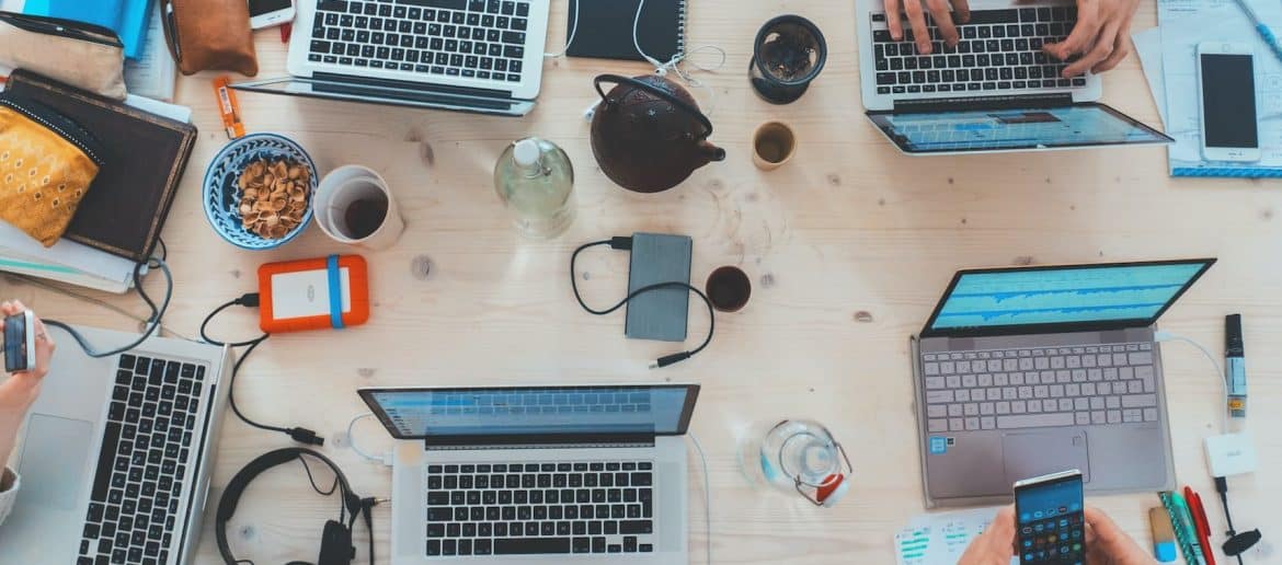 Top 7 Benefits of Software Development Outsourcing for Small Businesses